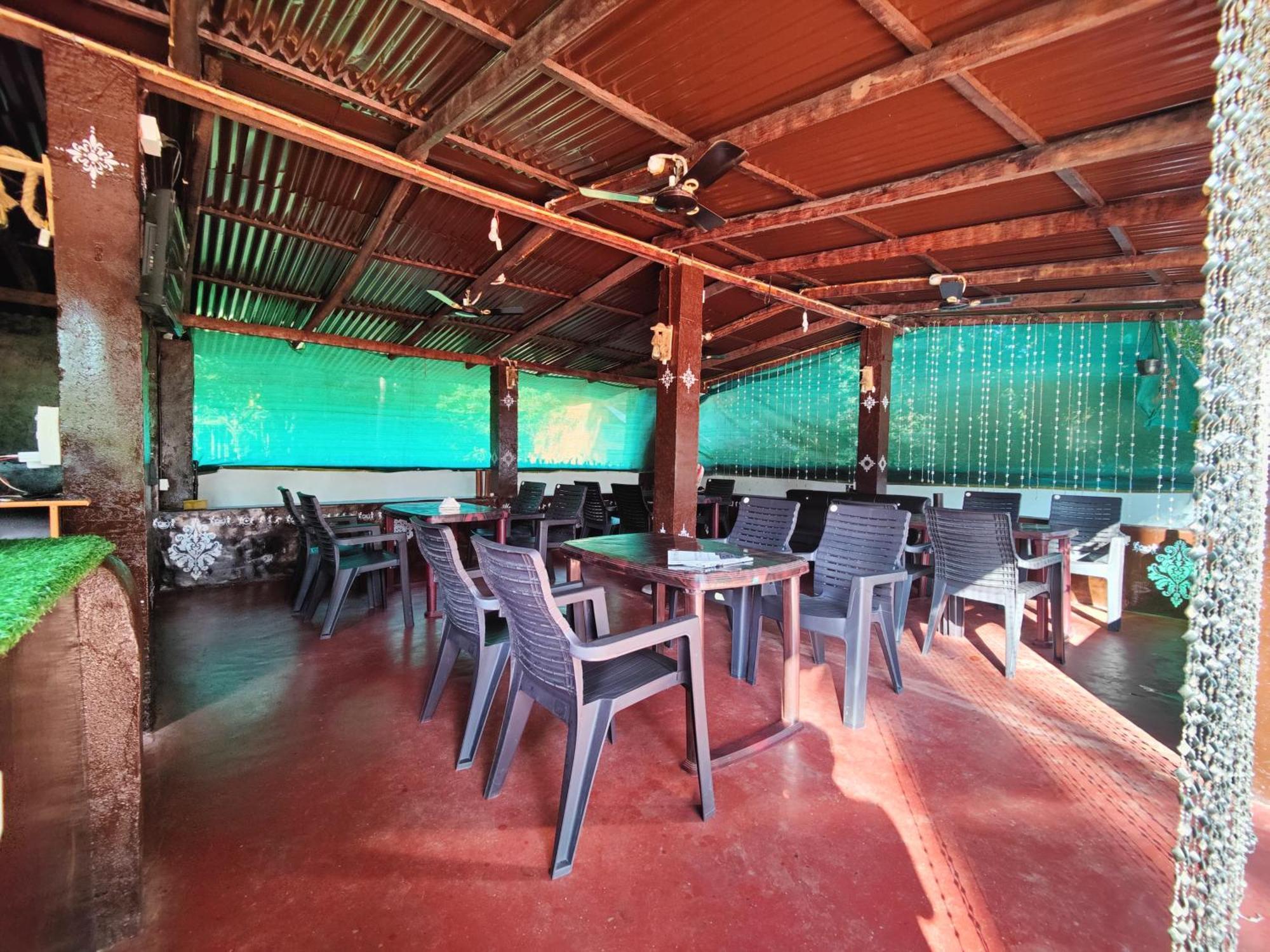 Artkarna Hotel โกการ์นา ภายนอก รูปภาพ
